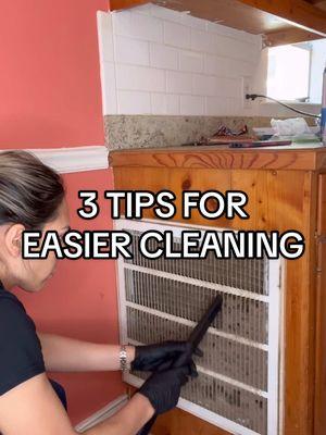 Here's three cleaning tips for you! Always remove excess dust from surface before using a cleaning product Turn the overhead light off before using your glass cleaner Get a razor scraper! These tools come in handy for different cleaning projects around the home. @Sprayway #spraywayclean #cleaningmotivation #cleaningproducts 