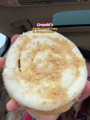 reviewing @Crumbl VANILLA CRUMB CAKE ft. GOLDEN @OREO 🏅✨😋 full review already up on my page! __ @ellerydettinger // #vanillacookie #creamcheesefrosting #crumbcake #goldenoreo #sugarcookie #vanillacrumbcake #crumblcookies #crumbl #crumblreview #crumbltiktok #crumbltasteweekly #crumblcookiesoftheweek #crumblcookie #crumblesqueen🥰💝 #crumblflavors #crumblcookiesmn #crumblcookiesreview #crumbltaste #crumblcookieflavors #cookiereview #cookies #cookiesoftiktok #crumblecookie #crumblecookiereview #crumblecookies #crumblrun #cookierun #muckbang #muckbangeatingshow #foodreview #reviews #honestreview #honestcrumblreview 