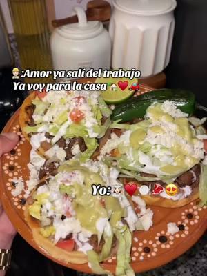 Cena de hoy👩🏻‍🍳♥️👷🏻‍♂️💘🍽️#sopes #lunchideas #cenaparamiesposo #cocinandoconamor #tiktokviralvideo #viraltiktok #mexico🇲🇽 #guatemala🇬🇹 ##CapCut 