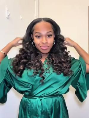 You never got so seamless blending clip in hair like this one 😍😍😍 50% Off sale for new year sale now💕💕💕 Check my showcase to order it⚡️⚡️⚡️ #fry #hairextensions #humanhairwigs #blackgirlmagic #idnhair #idnbeauty #hairtutorials 