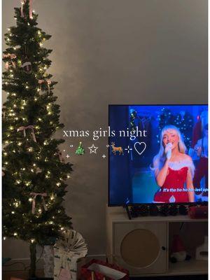 pov: you’re invited to a holiday girls night ‧₊˚🎄✩ ₊˚🦌⊹♡ #girlsnight #christmasparty #pinkchristmas #xmas2024 #newyears #girlsnightinspo 