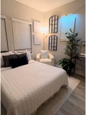 Turning my office into a guest room for guests! #guestroom #guestroomdecor #office #guestbedroom #guestbedroom #officetransformation #amazonfoldablemattress #amazonfind #foldablebed #guestbed 