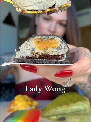 Trying desserts from Lady Wong in NYC 🇲🇾 a Malaysian woman owned bakery! #ladywong #ladywongdessert #MalaysianFood #womanownedbusiness 