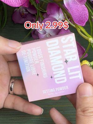 Love this sparkling glow powder 🫰🏻🫰🏻#TikTokShop #fyp #tiktokmademebuyit #tiktokshopholidaydeals #goviral #diamondhighlighter #translucentpowder #MakeupRoutine #makeuptips @beeige beauty 