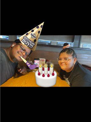 #DaddyDaughter #BirthdayLunch #cheesepull  #chillis #mozzarella #cheese @Publix #Birthday #Cake 