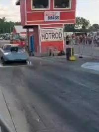 Mopar vs Pro stock!  #Summer #fyp #Summer #dragracingislife #dragracar #chicagowiseguys #pontiac #Firebird #mopar #moparornocar 