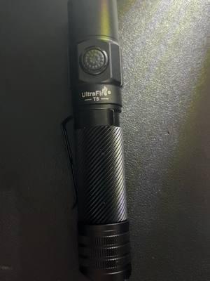 UltraFire T5 Flashlight #ultrafire #ultrafireflashlight #flashlight #outdoor #outdoorgear #gadgets #torch #ledlight #leelights #brightestflashlight #illuminate #tactical #adventure #fyp #fypシ゚ #fpyシ #foyoupage #foyoupaged #2025anewbeginning #happynewyear #2025 #newyearseveparty 