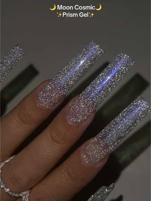 🌙Moon Cosmic🌙 ✨Prism Gel✨ Chrome Powder Mixed With a Reflective Glitter Gel Say Less #nails #gelpolish #gelnails #chromenails #newyearsnails #gelxnails #reflectivegel 