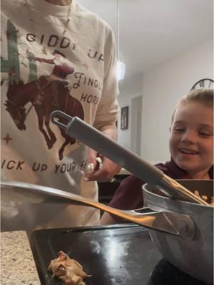 Baking cookies with Kolt 🤣 #baking #funny #splat #humor #christmas #cookies #batmanfamily #teachingmysons #koltmaverick #thelaugh #fyp 