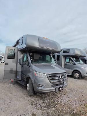 Rate this Mercedes camper 1-10? #camper #camperlife #campervan #rv #rvlife #campertour #tinyhouse #tinyhomeonwheels #busconversion #tinyhousebuild #rvtour  