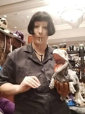 #thehandler #thehandlercosplay #jurassicworldcosplay #chaostheory #choastheorycosplay 