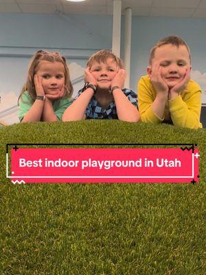 We found the best indoor playground in #saratogaspringsutah #utah it has everything for the kids AND even a spot for us to work. #indoorplayground #kidsplay #letthekidsplay 