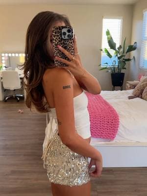 theyre so cute! 🤍🤍 @Edikted  #sequinshorts #microshorts #classynightoutoutfits #goingoutfits #outfitinspo #recreatingpinterestoutfits #fashioninspo #partyoutfit 