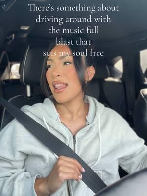 What’s your go to car karaoke song ? #karaoke #fyp #drive #brunomars #diewithasmile #ladygaga #cartherapy 