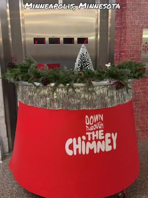 The cutest pop up holiday bar that they have ever year! Save this for next year! #christmas #downthroughthechimney #minnesota #minneapolis #downtowngirl #fyp #minneapolisminnesota #christmad 