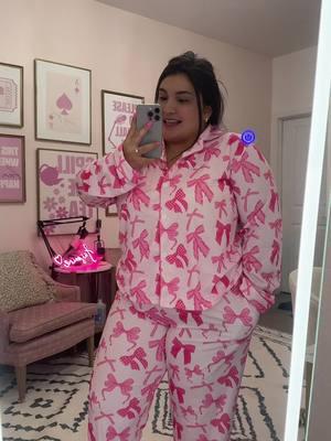 Also , Valentines is coming 💖 #therealjasminer #fyp #tiktokmademebuyit #tiktokshopyearendsale #pajamaset #pinkpjsset #affordablepjset #pinkpjs #plussizefashion #plussizepjs 