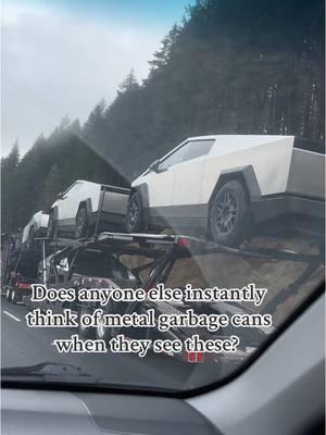 The random things you see on the freeway 🤣#oregon #cybertruck #trashcan #metal #eugene #freeway #driveby #oregoncheck 