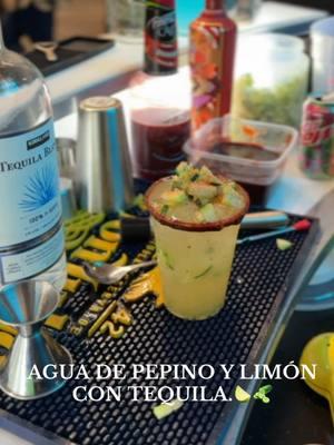 @RIMDRIP’s Agua Fresca de Pepino y Limón con Tequila!🥒🍋‍🟩 #BookUs #DoubleShot #POV #Bartender #Bar #Bartending #Tequila #FYP #Cocktail #AguaFresca 