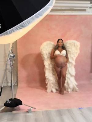 Our amazing wings are the best in the biz 😍😍  Dont forgert to send us a DM thru IG to book your session  • • #losangelesphotographer #chinohillsphotographer #sfvphotographer #ranchocucamongaphotographer #inlandempirematernityphotographer #ocmaternityphotographer #losangelesmaternityphotographer #maternityphotoshoot #fontanaphotographer #tiktokoftheday #riversidephotographer 