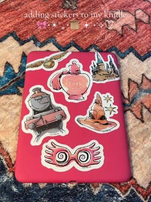 stickers linked on my amazon under “harry potter stuff” and kindle is under “kindle/books”✨ #pinkkindle #kindlepaperwhite #harrypotter #harrypotterstickers  #kindle #pinkgirl #hogwarts #stickers #amazon #pinkaesthetic #pinkharrypotter #lunalovegood #sortinghat #hogwartsexpresstrain #lovepotion #goldensnitch 