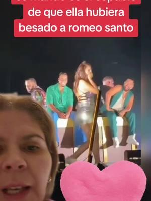 beso a romeo santos y au esposo le pidio el divorcio #romeosantos #paratii #viralvideo #infiel 