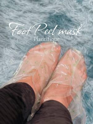 #plantifiquefootmask @plantifique #plantifique #Peachfootmask #Footmask that removes all that dead skin and #callous off your feet. Scented like #Peaches 🍑 #Footcare #SelfCare perfect #valentinesdaygiftideas #plantifiqueskincare #PrisonWife #PrisonWifeLife 