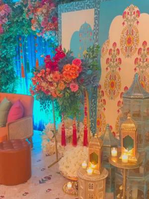 Mehndi Vibes 🧡🩷💜 . . . #wedding #luxury #weddinginspiration #weddingphotography #pakistaniwedding #weddinginspo #longislandnewyork #mehndidecor #nyweddingplanner #weddingdecor 