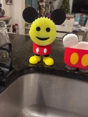 @Ben imma need a #scrubmommy pls help me bully my husband into making me one..  #3dprinted #scrubdaddy #disneyinspired #mickey #disneyobsessed 