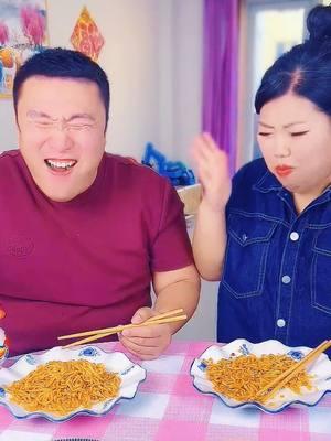 Food prank with husband #foodasmr #mukbang #FoodLover #diliciousfood #foodmukbang #mukbangfoods #usa🇺🇸 