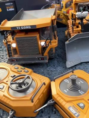 #excavator #excavation #excavationlife 🚜🚜🚜🚜🚜🚜🚜🚜#remotecontrolexcavator #miniexcavator #rcexcavator #bulldozer #construction #remotecontrol #rccar#tiktokshopholidayhaul#rccars#excavatortoys#excavatortoy#remotecontrolcar#remotecontroltoy