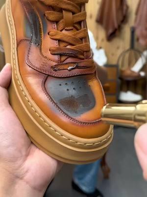 When real leather is burned, it's powdery and white smoke 🔥#horsehideshoes #menfootwear #danrrioshoes #danrrio #shoestyle #menshoes #sneakers #ootdmen #menfashion #leathershoes #menboots #boots #businessman #casualoutfits #fashionshoes 