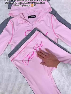 I was skeptical first but they came beat my expectations🤩😘🤩#2pcs#elastic#longsleeve#breathable #jacket #print #valentinesdaygift #TikTokShopLastChance  #TikTokShopNewYearNewAura #spotlightfinds #womenswear#GymTok 