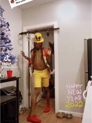 HAPPY NEW YEARS EVE #happynewyear #happynewyears #okoutfit #mybestfriend #myhypeman #bopit #bopotiktok #kingbopit #king_neno11 #fyp #foryou #foryoupage #funnyvideo  