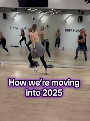 #dancefitness #danceworkouts #dancecardio #newyears 