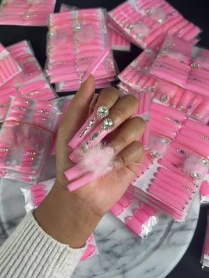 Try VANILLAABUNNYY for #wholesalepressonnails ‼️NEED A  #nailvendor FOR #PressOnNails WE CAN HELP YOU ❤️💕