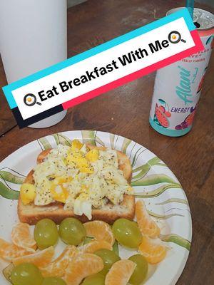 Eat Breakfast With Me! 🍇🍊🍞🍳  #quickbreakfast #breakfast #poachedegg #mandarinoranges #cottoncandygrapes #yummy 