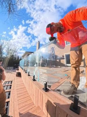 IG Railing Glass Panel Install! Can’t wait to see this awesome setup, lit up. #railings #deck #decking #outdoorliving