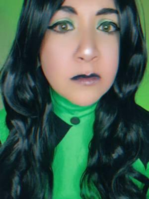 Pouty Shego is a vibe 💚🖤😘  #Shego #shegocosplay #kimpossible #kimpossiblecosplay #twitchaffiliate #cosplayer #streamer #cosplay #newpost #videogames #Disneycosplay #disneyxd #villain #villianera #lgbtq🌈 #pansexualpride💖💛💙 