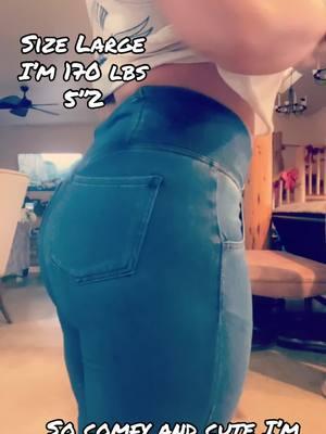 The lint in my butt is cracking me up. No seriously I love these jeans should have sized down 1. Doesn’t cut into my mommy belly. Feels like stretch pants. Bought the dark and light blue #mortgagecowgirl #obsessed #dreamachiever #fire #halara #halaraeveryday @Stearman Ranch General Store 