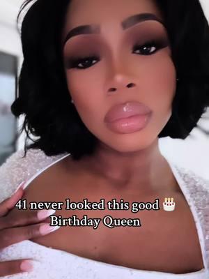 Happy birthday to me 🤍  "Stepping into a new year of blessings, growth, and endless possibilities” ✨🌹🎂 #cheerstome #birthdayqueen #grateful #fyp #femmesoftiktok #birthdaydinner #capricorn #vvsdiamonds #happiness #introvert #trending #viralvideo #selflove 