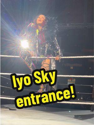 #iyosky #entrance #wwechicago #houseshow #WWE #wweraw #womenswrestling #joshi #damagectrl #championship #prowrestling #prowrestlingtiktok #wrestletok #wrestling #wrestlingtiktok #wrestler #wrestlingtok 