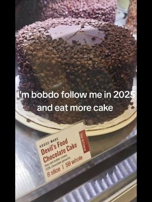 #cake#cakes#foodtiktok#FoodTok#cakes#2025#newyears#newyears2025#newyearsresolution#eating#eatmore#more#travel#traveltiktok 