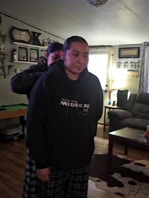 sisters braiding each other's hair #nativehair #braids #practice #fyp #utah #navajo #sisters 