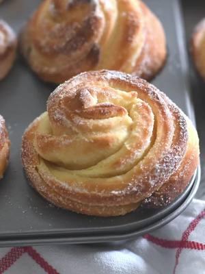 ✨and NUMBER 1 for 2024 ✨ Here is the most liked/viewed reel of the year with over 7M views…  ✨ How to Roll Cruffins ✨ By popular request, here is a short video on how I roll these soft and flaky, buttery and perfectly sweet CRUFFINS 😍 INGREDIENTS: YIELD: 12 cruffins  * 2 eggs  * 1 cup (235 ml) warm milk  * 1/2 cup (100 gr) sugar  * 5 oz (150 gr) unsalted butter, melted   * 1 orange, finely grated zest  * 1/4 teaspoon salt  * 1 packet (2.25 teaspoons, 7.5 gr) active dry yeast  * 4 cups (520 gr)  all-purpose flour  * sugar for rolling Directions: on my website: 🔗 in profile Or Google search “Manuela cruffins” and the recipe  will pop up 😘 Happy baking  ❤️ . #cruffins #baking #Recipe #EasyRecipe #happyfall #firstdayoffall #bakinginspo https://www.cookingwithmanuela.com/2020/01/how-to-make-cruffins-from-scratch.html?m=1