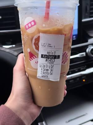 #coffee #dunkin #dunkinorder #coffeeorder #dunks #icedcoffee #fyp #coffeetiktok #butterpecan #caramel #coffeetok #coffeetime #dunkindrinks #dunkindonuts #girls #MomsofTikTok #coffeerecipe 