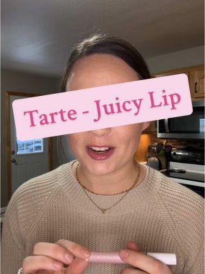 My FAVORITE lip balm. Tarte does it again! #tarte #maricujajuicylip #lipbalm #lippies #makeup #makeuphacks #hibiscus #sopretty #silkysmooth @tarte cosmetics 