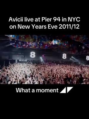 Many consider this to be one of Avicii’s best sets ever (🎥: @Avicii) #avicii #nye #newyears #edm #electronicmusic #dj 