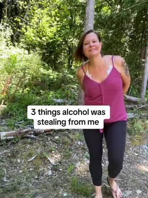 Check out the link in my bio to join me for a 100 day alcohol free challenge. Once I took a break from #alcohol I was able to clearly see how much it was stealing from my life. #alcoholfreejourney #earlysobriety #sobrietyrocks #boozefree #freedomfromalcohol #recovery #sobercurious #quitdrinkingwithoutaa #sobermom #lifewithoutalcohol #nomorewasteddays #ditchingalcohol #alcoholfreeliving