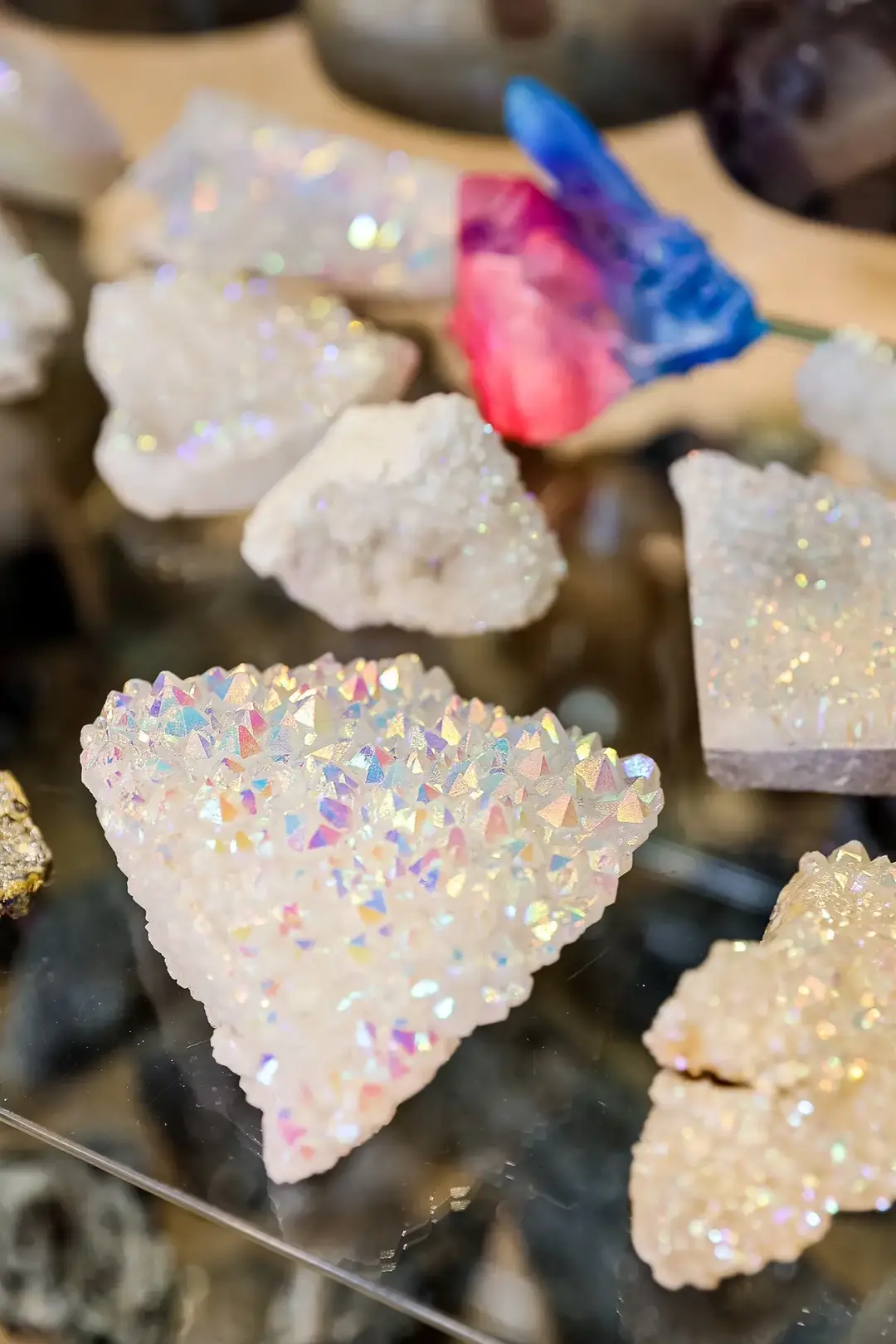 Here’s some of our sparkliest pieces to get you in the mood to ring in the New Year 🎇✨ #mainstreetrocks . . . #crystalcollections #geologyrocks #michiganrockhounds #michiganrocks #metaphysicalshop #crystalshops #crystalhealing #chakrahealing #rockshop #crystalshopping #thingstodoinmetrodetroit #thingstodoinmichigan #crystalcollector #rockcollection #rockcollector #rockcollectors #crystalcollectors #crystalcollections #crystalcollecting 