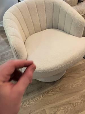 My Luck with TikTok Furniture has been insane! #homefinds #homedecor #homeitems #furnituremakeover #apartmentfinds #apartmenthacks #furnituredesign #fyp #livingroommakeover #bedroomdesign 